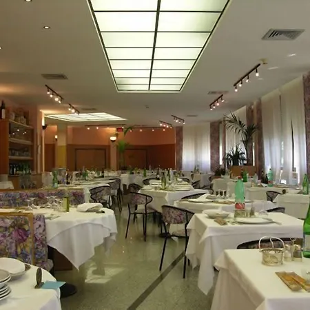 Esperia Hotel