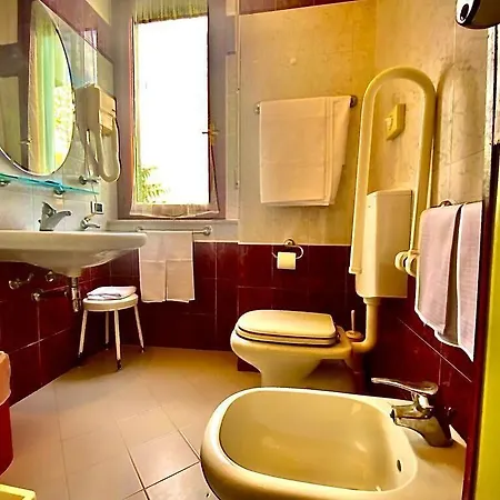 Hotel Esperia 3*