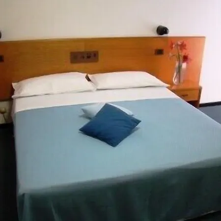 Esperia 3*