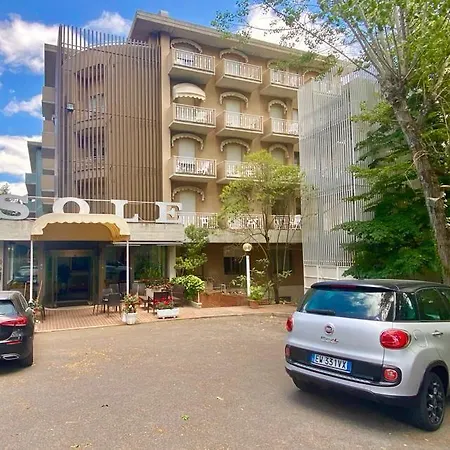 Esperia Hotel